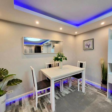 Studio DeLux Giurgiu Esterno foto