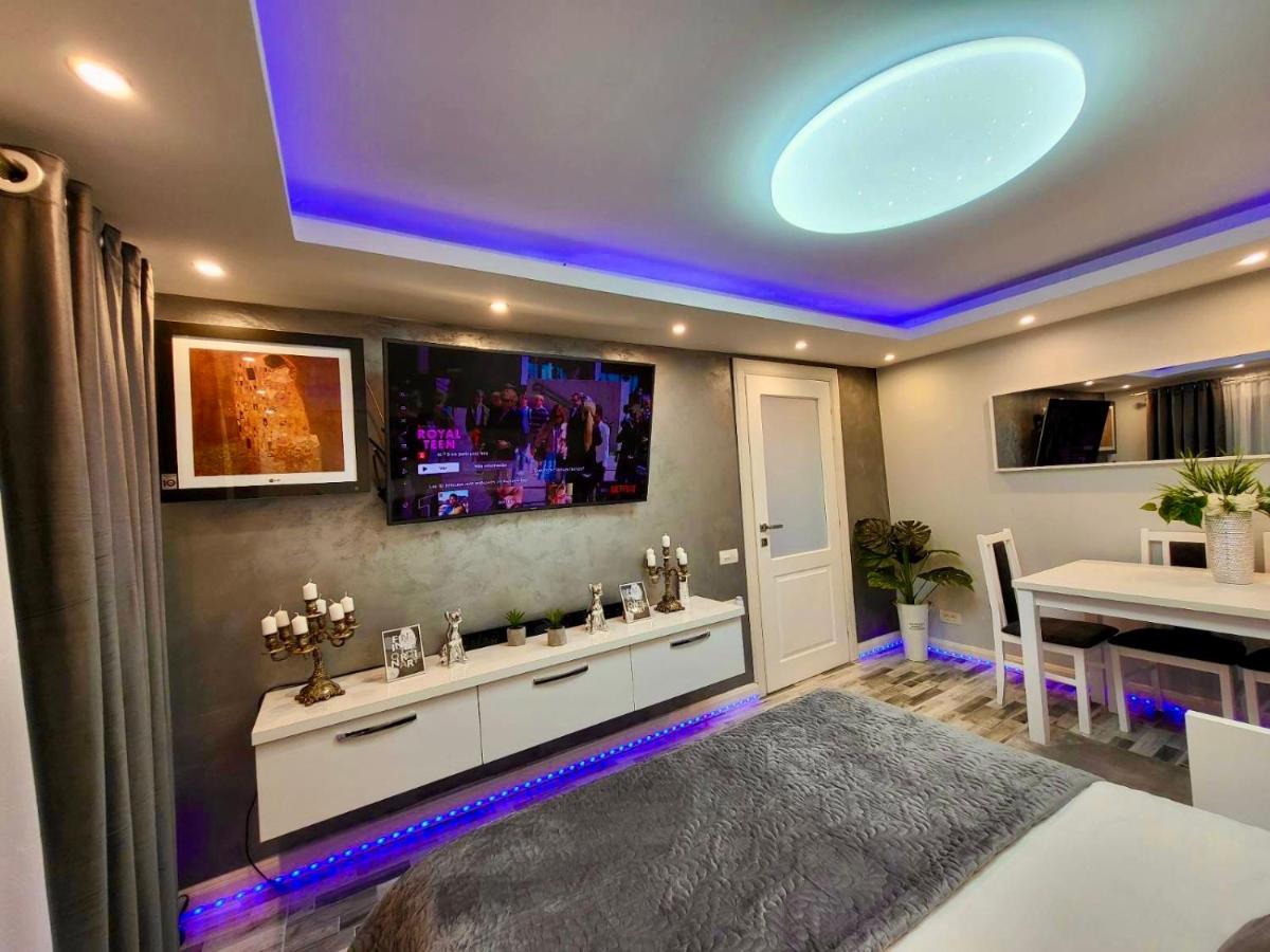 Studio DeLux Giurgiu Esterno foto